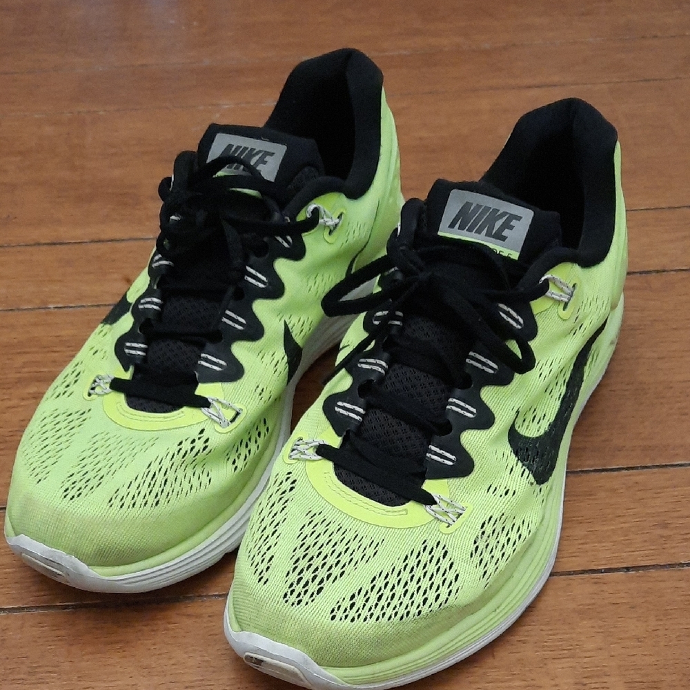 Nike Neon Green Running Shoes